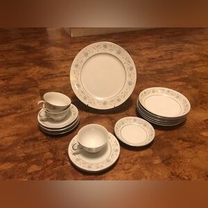 English Garden Fine China Dinnerware Set – Pattern 1221 (Japan)